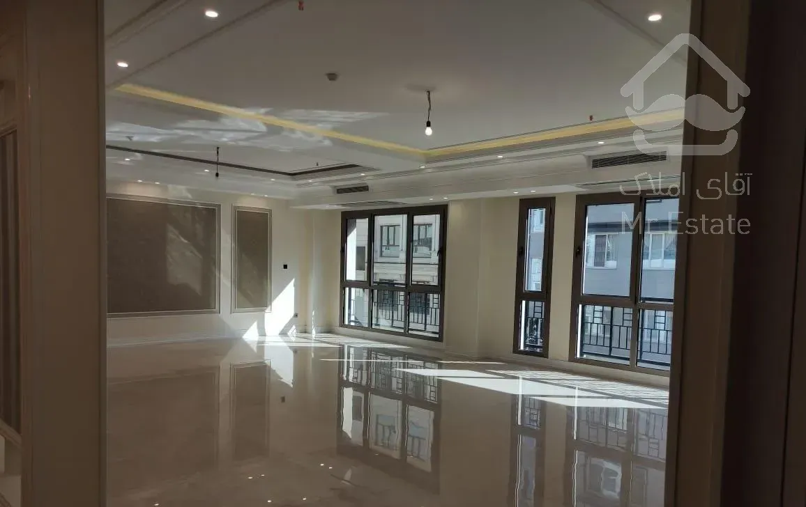 آپارتمان ۱۴۵ مـتر مستوفی       ۲ پارکینگ