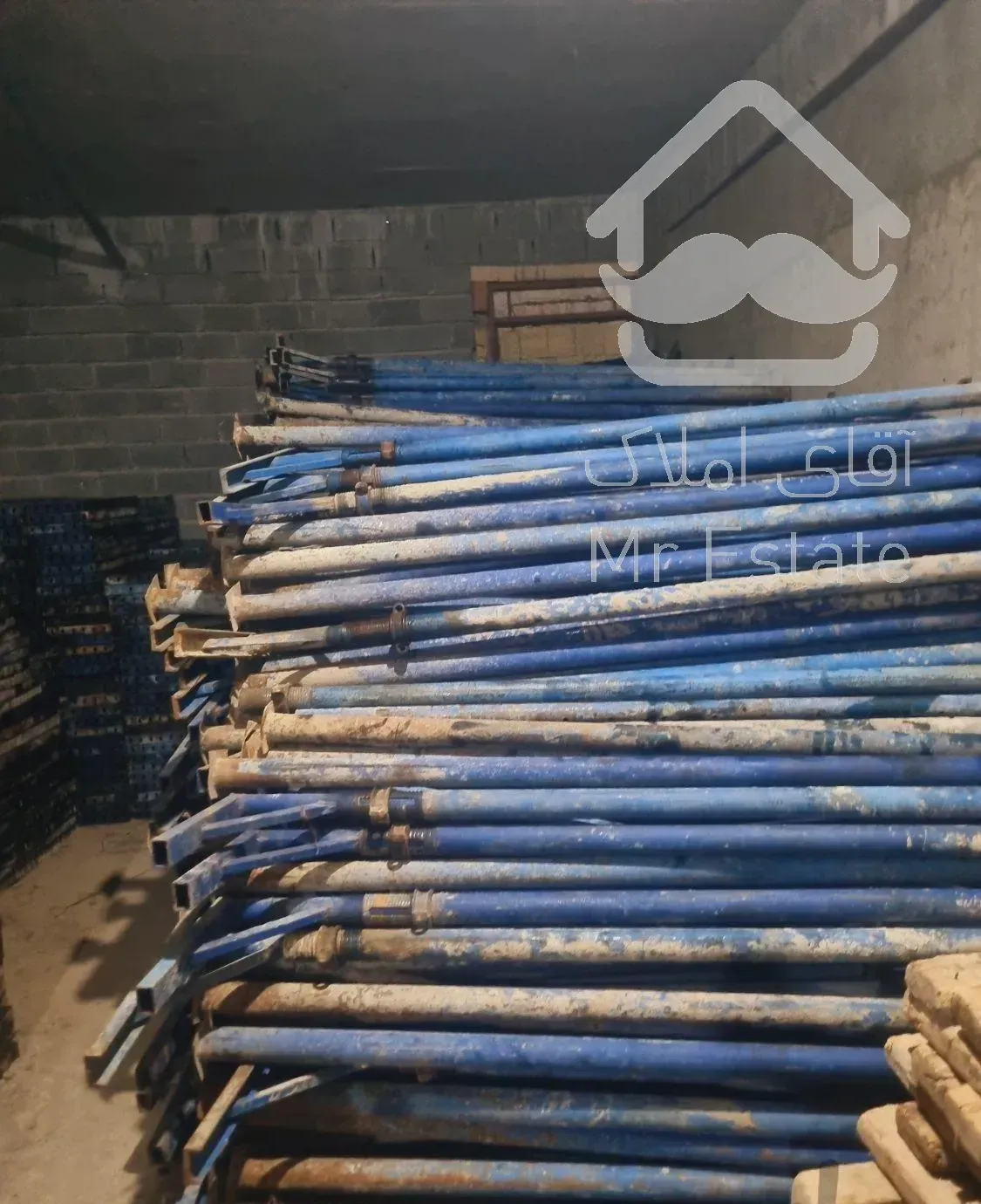 اجرای سقف وافل تیرچه....