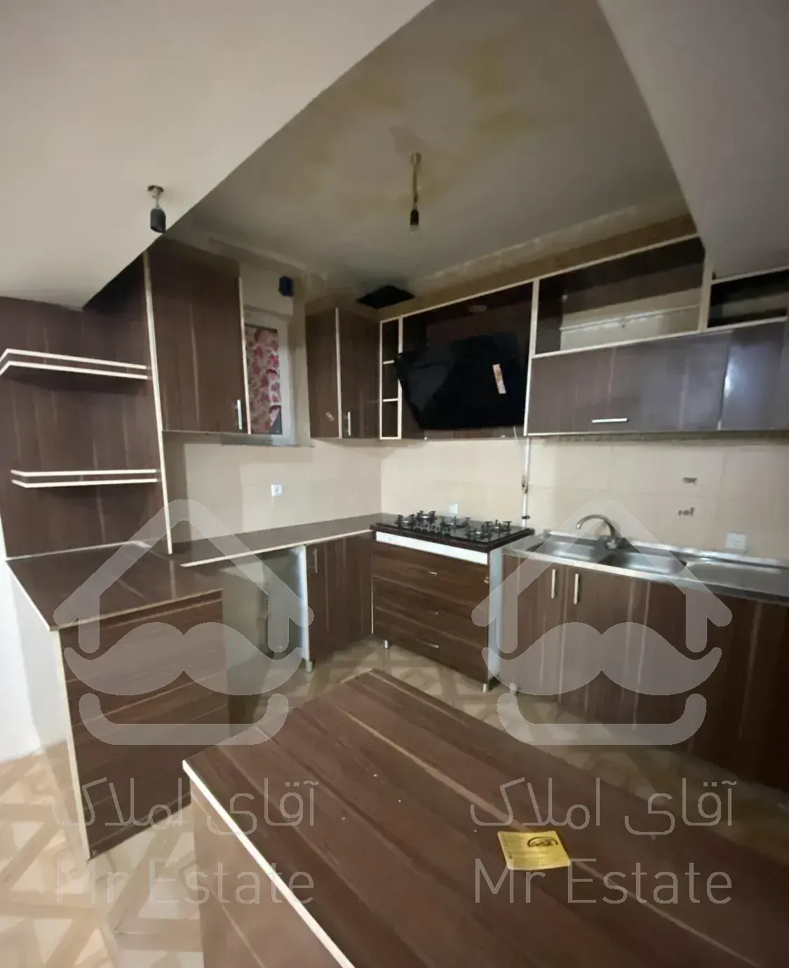 واحد ۹۰ متری شهرک اکباتان