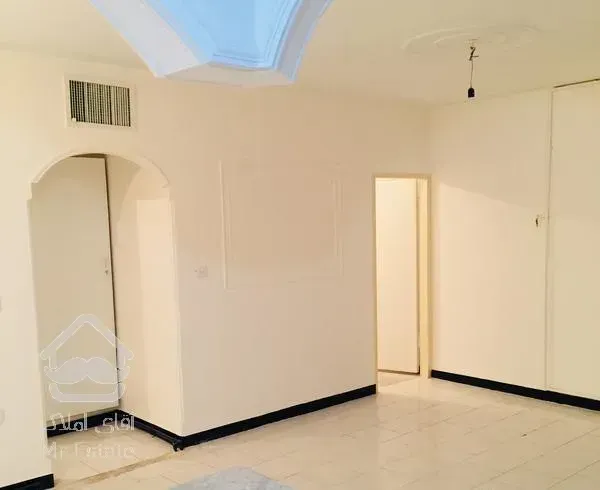 آپارتمان فاز ٤ مهرشهر ٦٢ متر