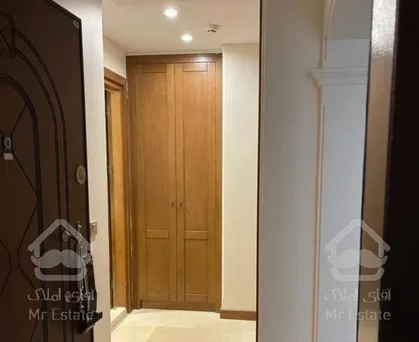 ۲۰۰ متر کلید نخورده فرمانیه اندرزگو