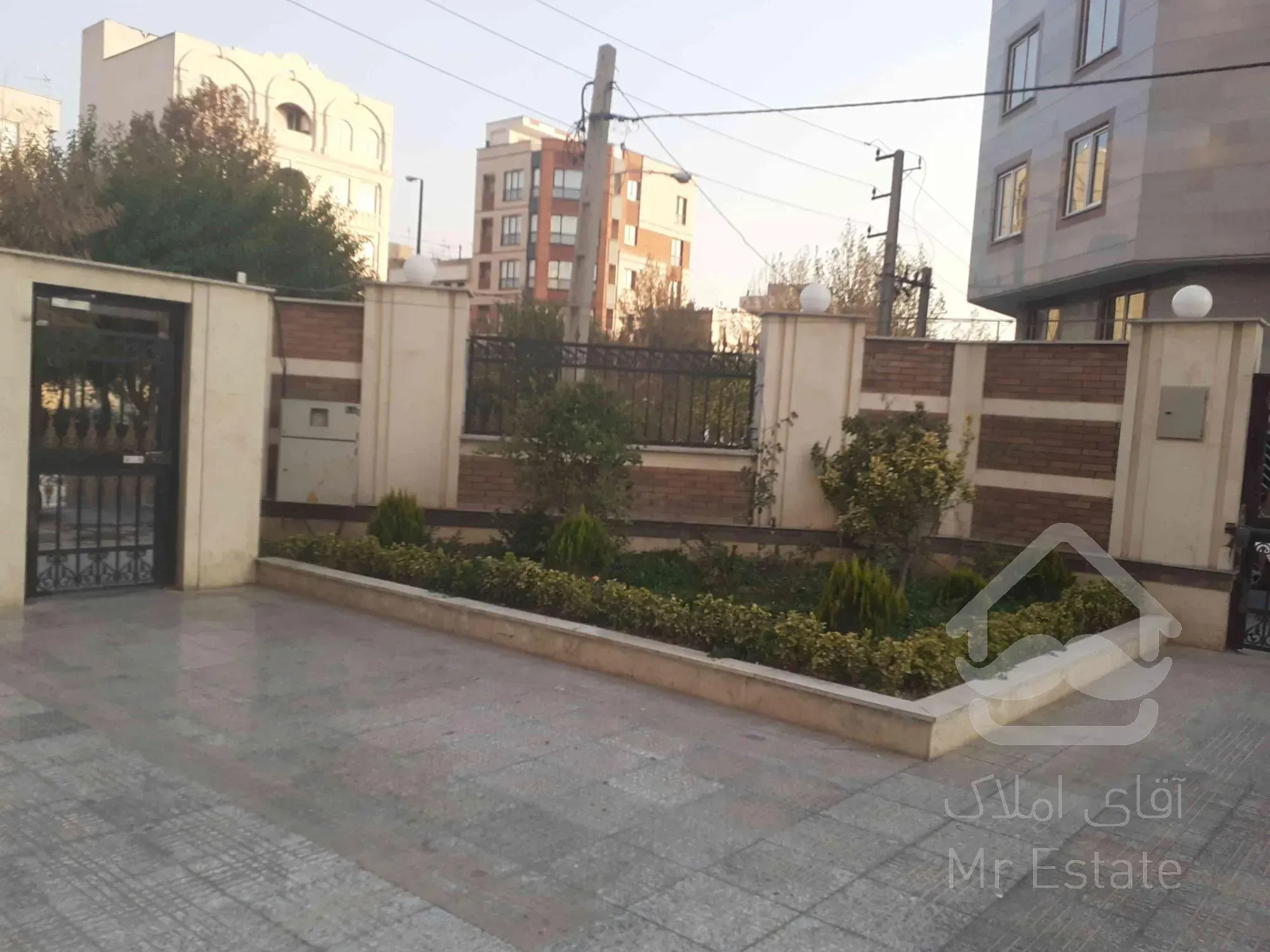 ۷۸متر فول فردوس غرب