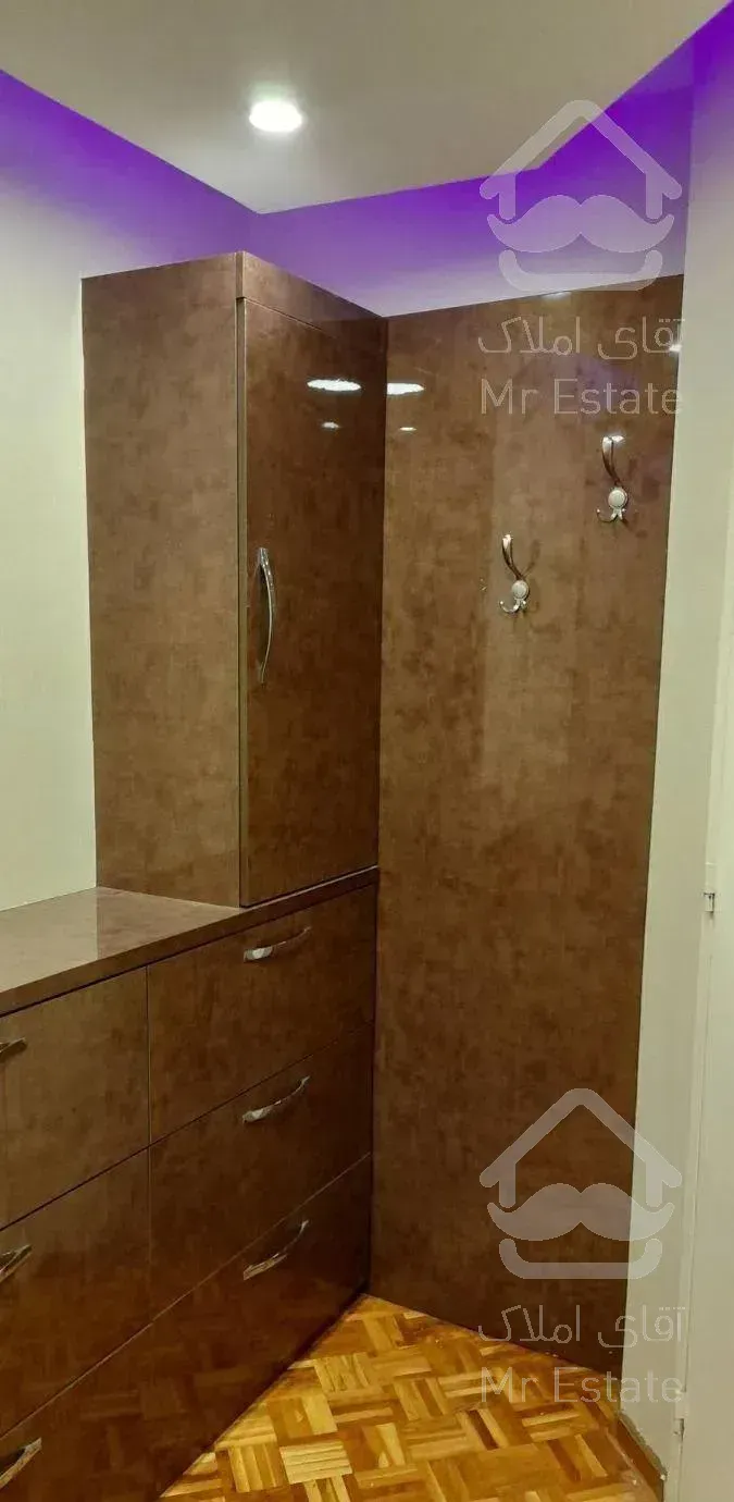 آپارتمان، ۱۷۷ متر، چهار خوابه