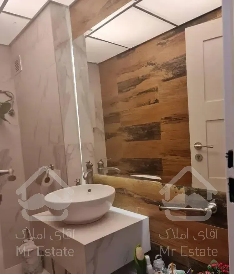 ۱۳۵ متر نوساز ۳ خواب دیزاین شده متریال فوق برند