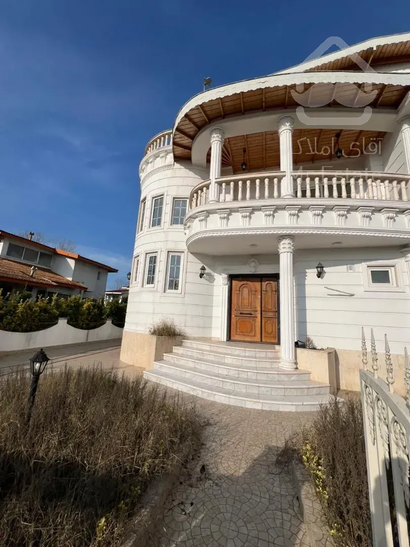 فروش ویلای تریپلکس (دو قلو)