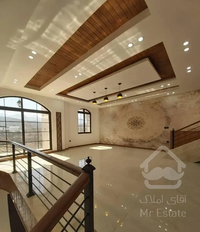 ویلا تریپلکس۴۰۰متر۴خواب سندتکبرگ قابل تهاتر خودرو