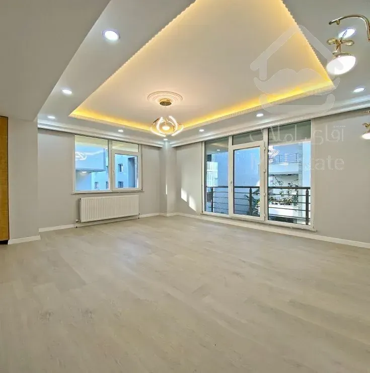 فروش برج مسکونی ۱۳۱متر دریاچه چیتگر