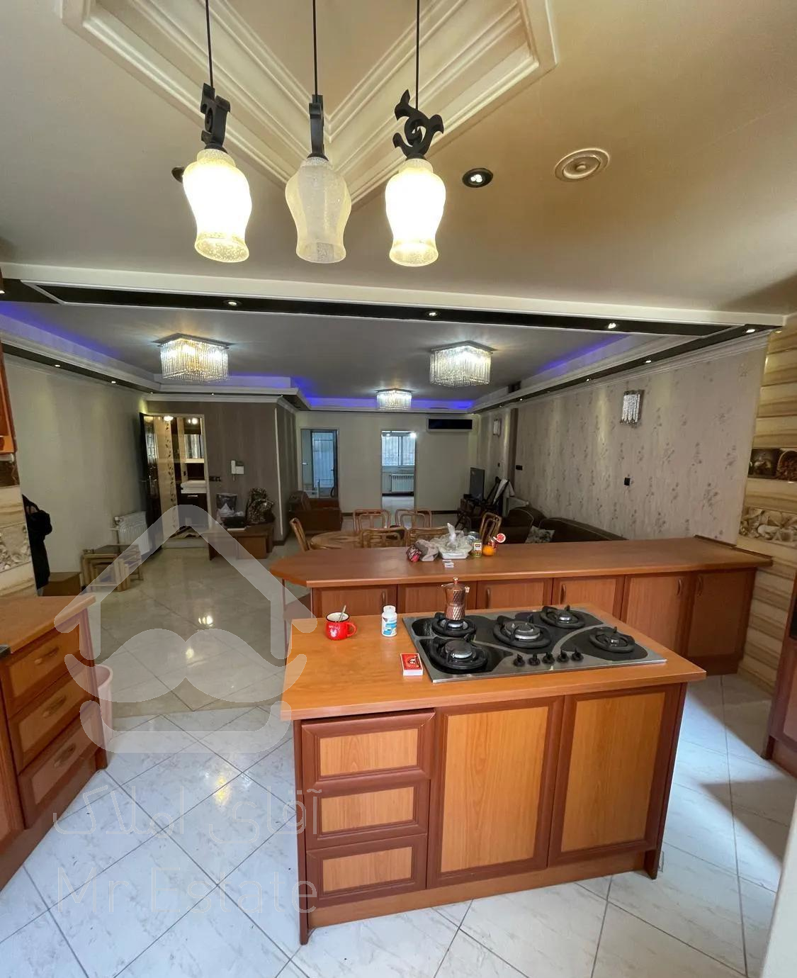 * دوراهی قلهک * ۹۲متر فول بازسازی