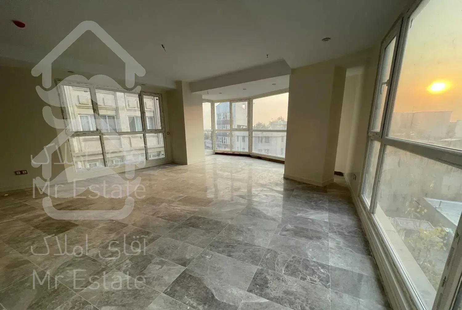 فروش واحد اداری ۱۴۵ متری/موقعیت اداری/جماران