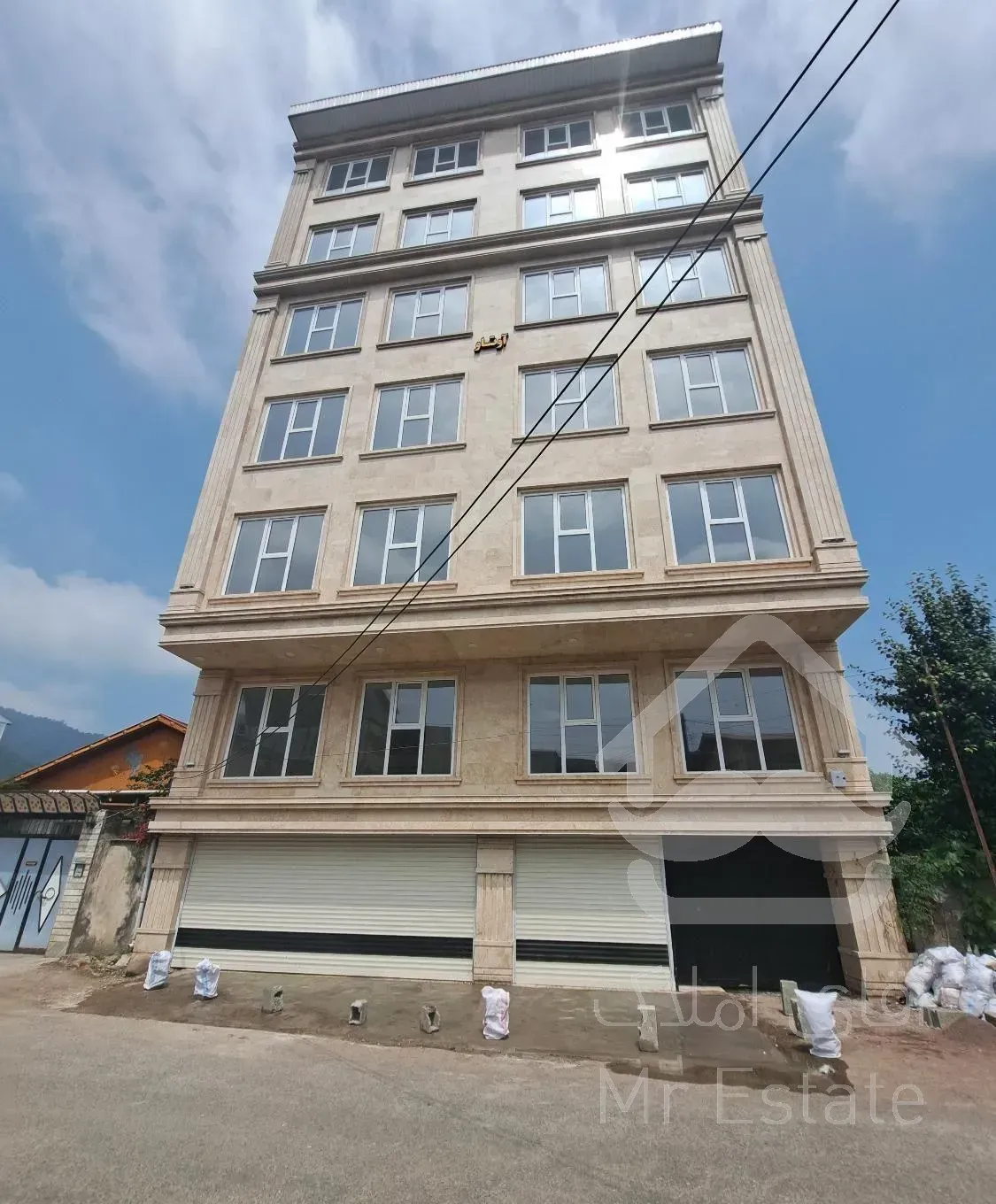 فروش آپارتمان ۲۱۰ متری ۳ خواب( قابل تهاتر)