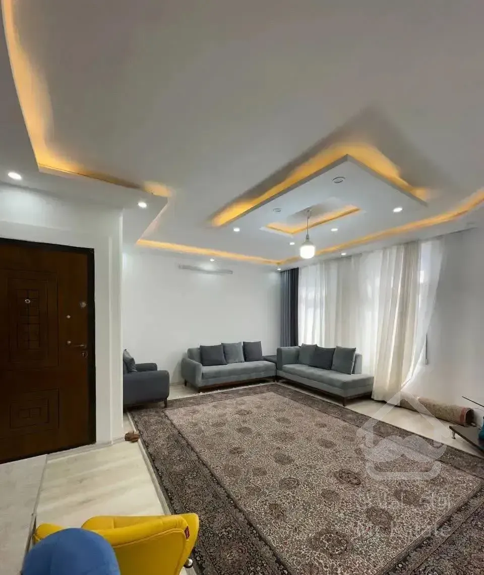 84متر/دو خواب/فول/10سال ساخت/تقاطع صیاد و فکوری