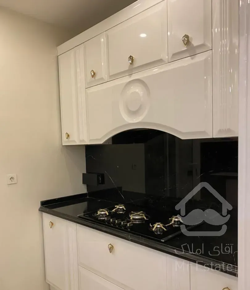 فروش آپارتمان ۱۳۰ متری ۲ خوابه در امیرآباد