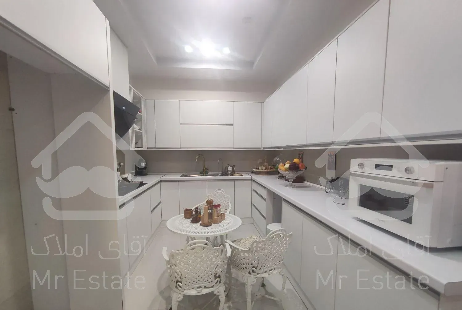 مهرشهر ۱۵۰ متر دو خواب ساختمان بنام