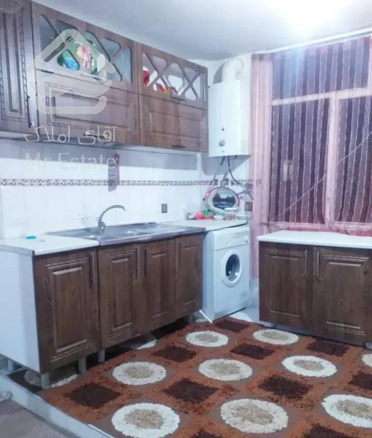 85متری دوخوابه طبقه دوم مرتب