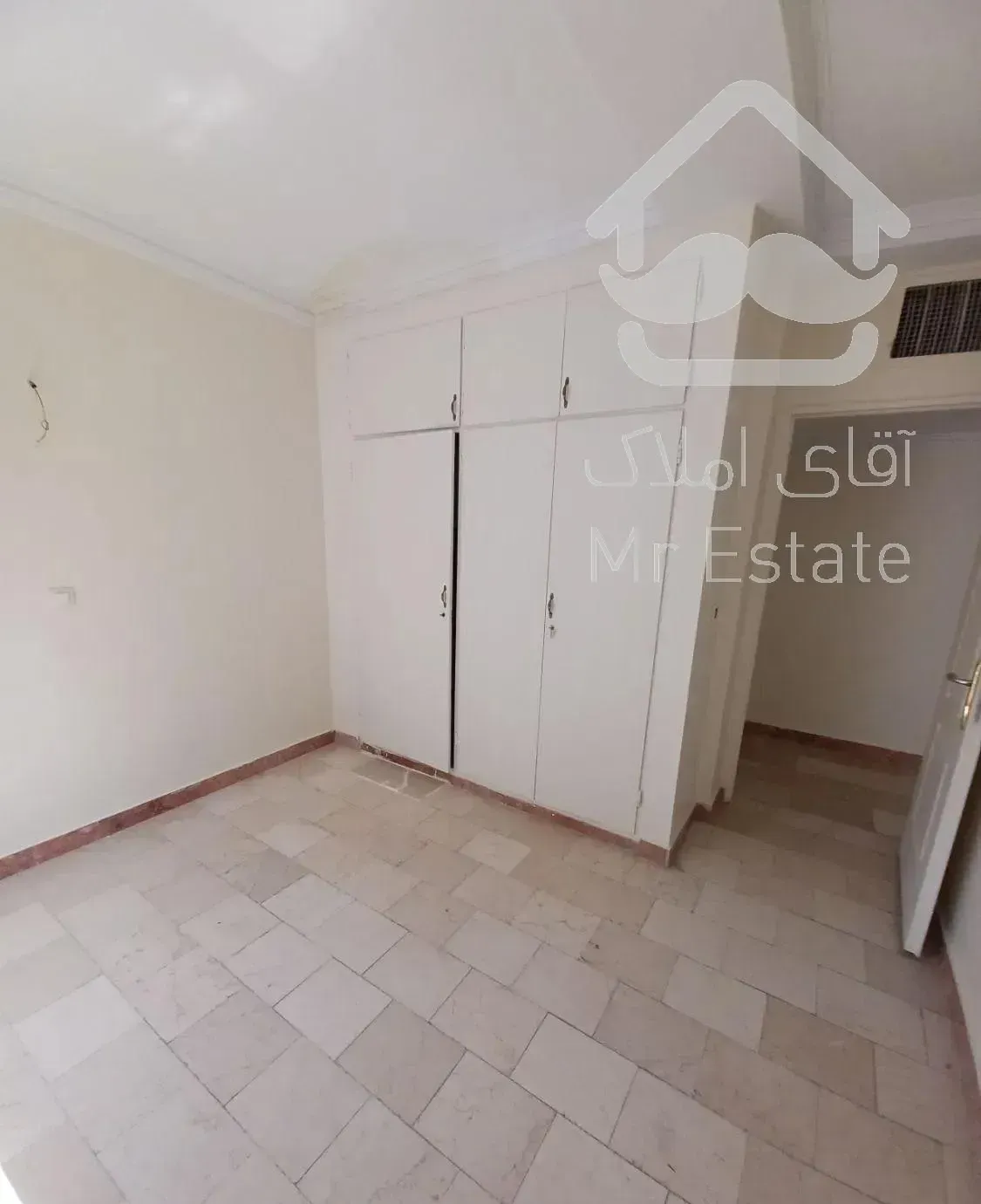 ۹۵متر،شمال میدان ولیعصر