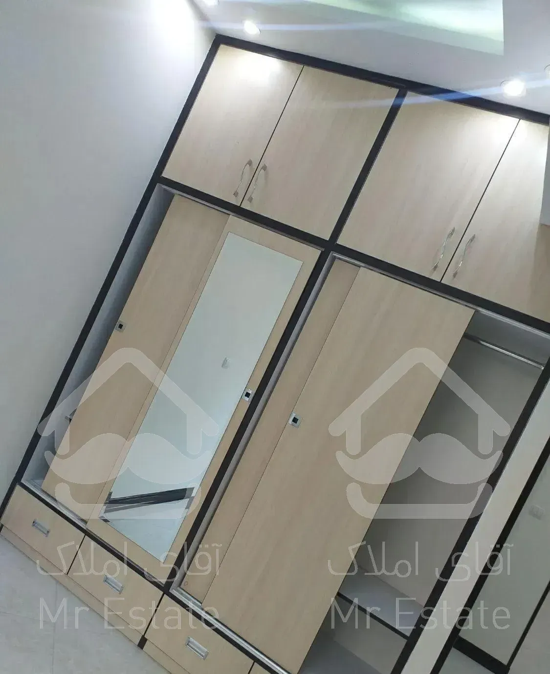 ۱۱۰ متری /دوخوابه همت غرب باقری.