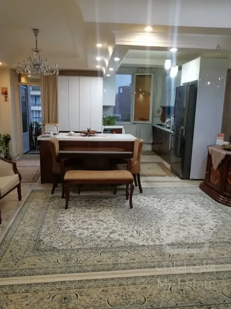 ۸۵متر۲خواب بالا همکف تمیز خیلی خوشگل