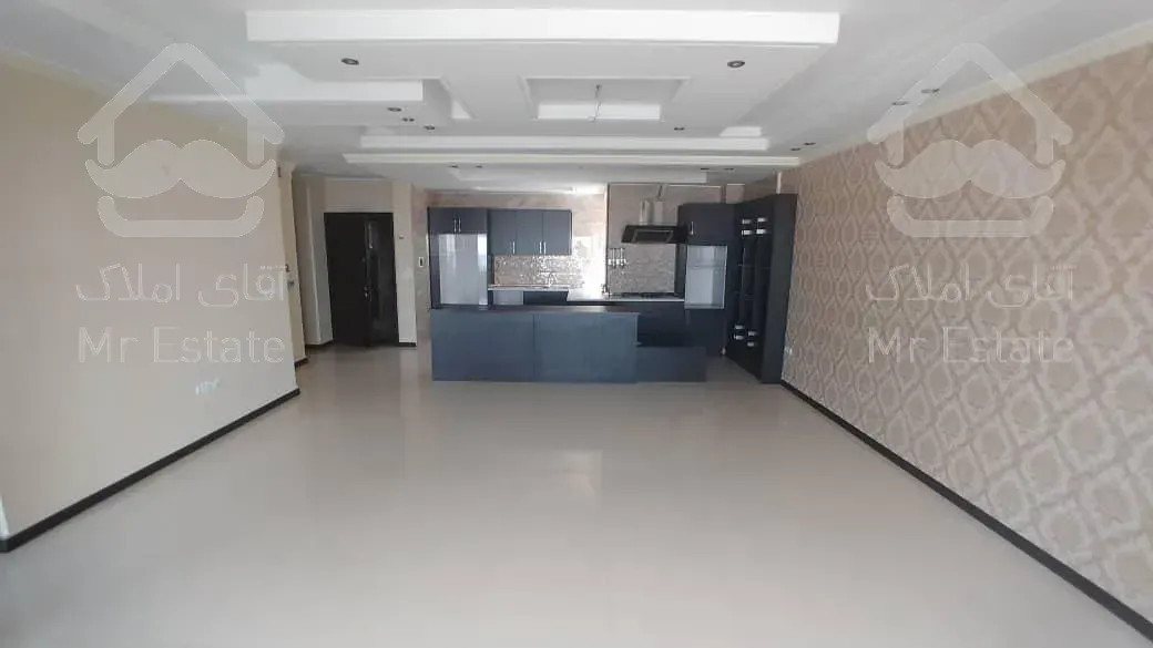 82 متر سند اداری بر پاسداران