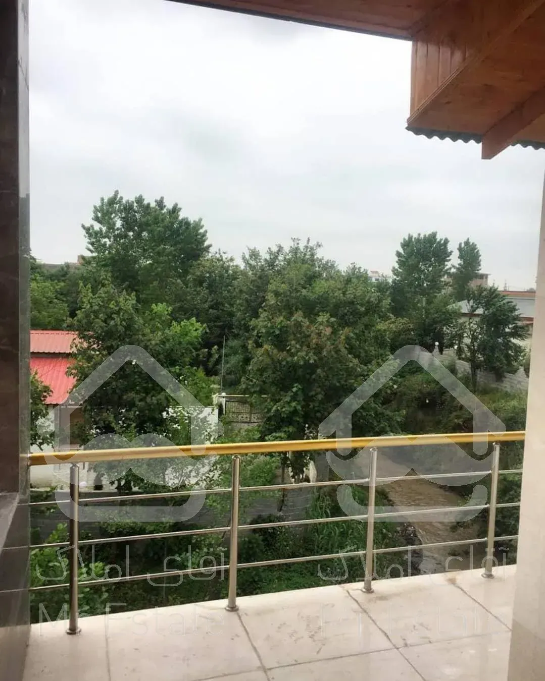 دوبلکس لب رودخونه