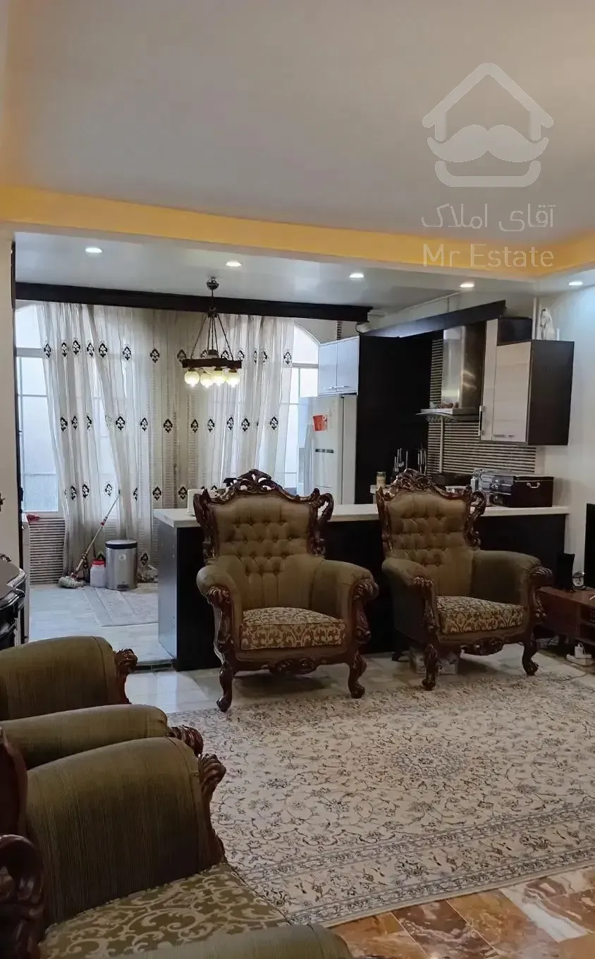 ۸۵ متر / ۲خواب / خوش نقشه            ( نقاشی شده )