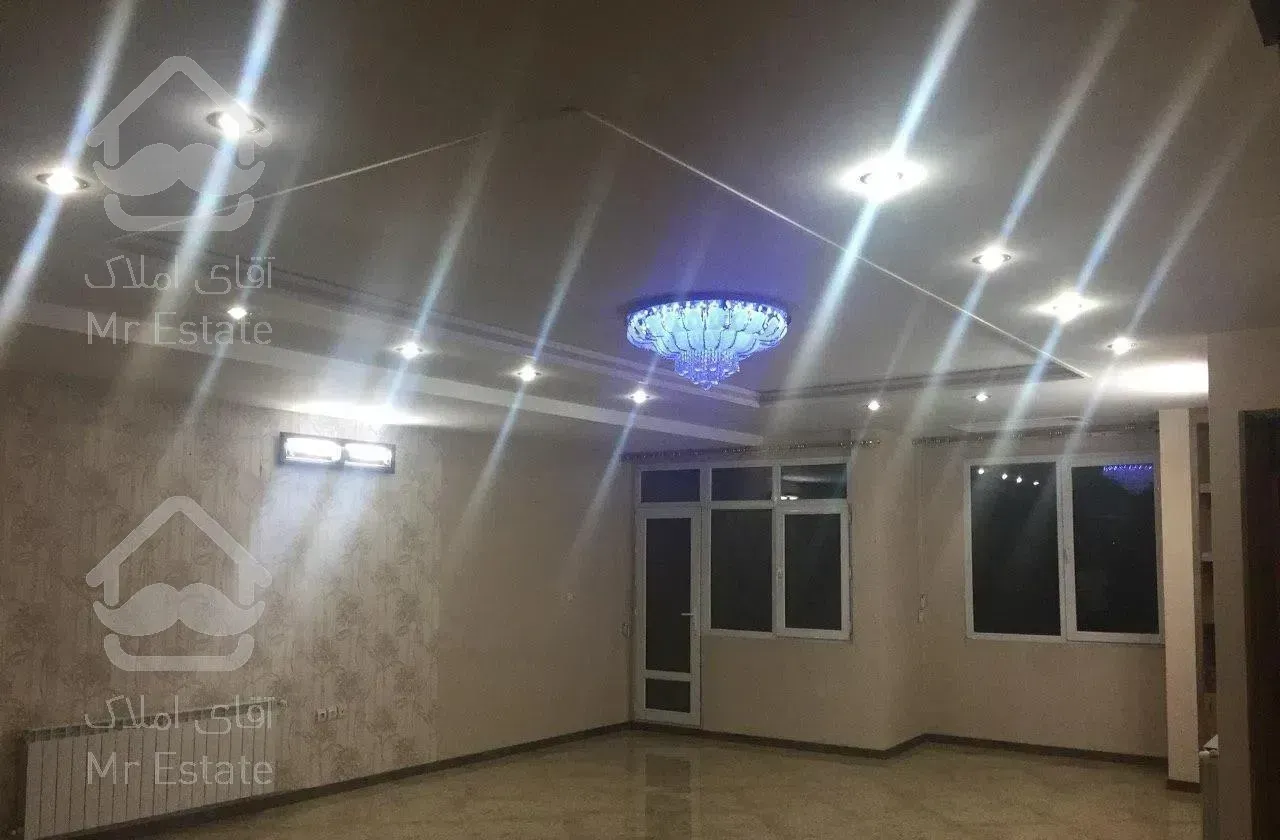 110متر اقبال یک فول امکانات