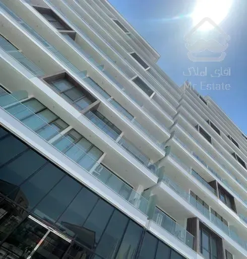 برج اردیبهشت ۱۱۰ متر(آکواریومی )