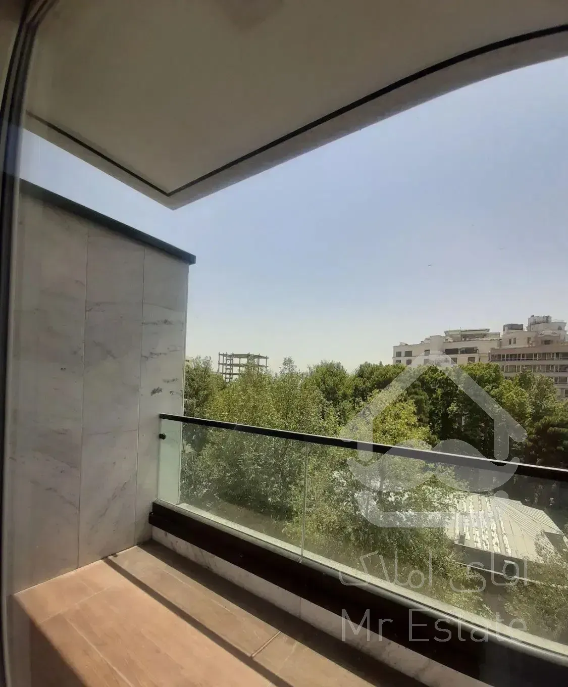 220 متر سپند / لابی من ۲۴ / تراس چینشی