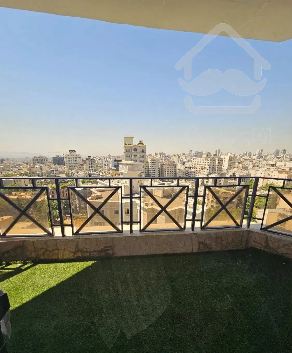 ۲۰۰ متر نیاوران چشم انداز شهر/حتی مجرد