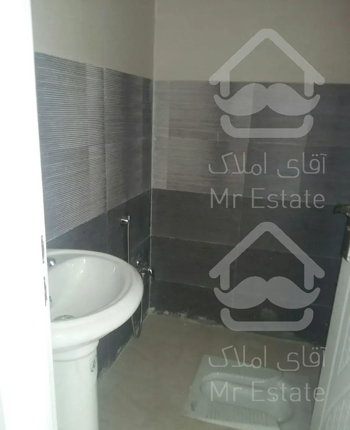 آپارتمان ۹۰متردوخواب ۴   مجتمع  م