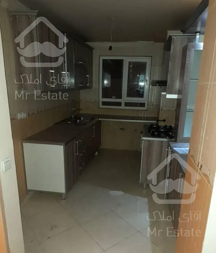 آپارتمان ۹۷ متر و ۲ خوابه میباشد