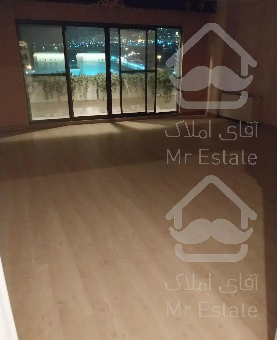 آپارتمان 131 متری 2 خوابه ویو ابدی بدون مشرف