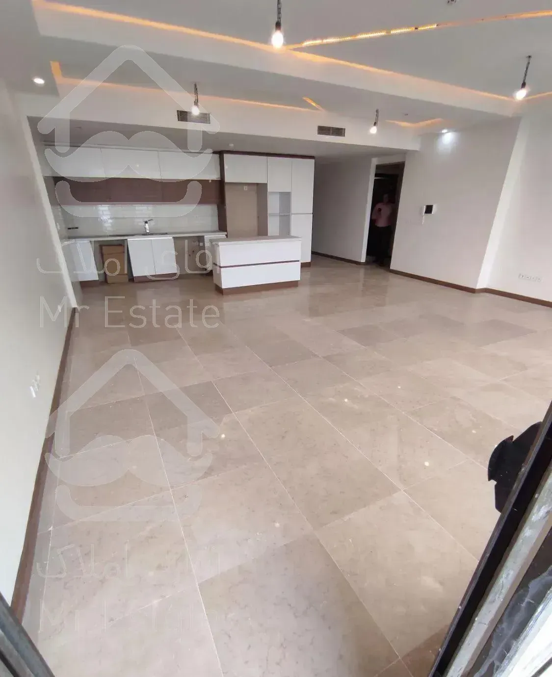 ۱۲۴متر ولنجک/ ۲خواب مستر/ سندشخصی/ ویو ابدی