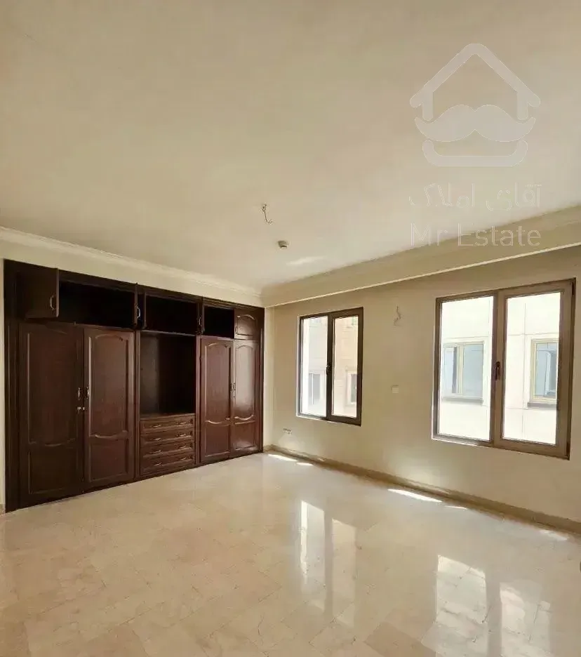 ۲۷۵ متر ۳خواب تراس قابل چیدمان محمودیه