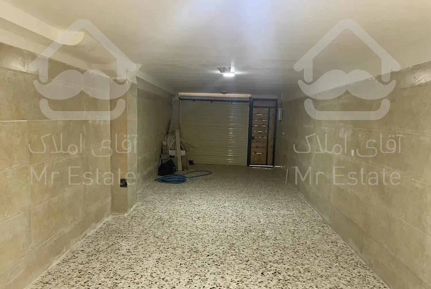 ۱۴۰ متر نیم‌‌ پیلوت ، امیرکلا سه راه سجادی