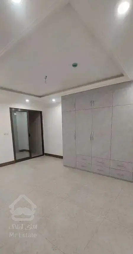 اجاره تک واحدی شیک ۲۰۰متری سه خواب در خیابان تهران