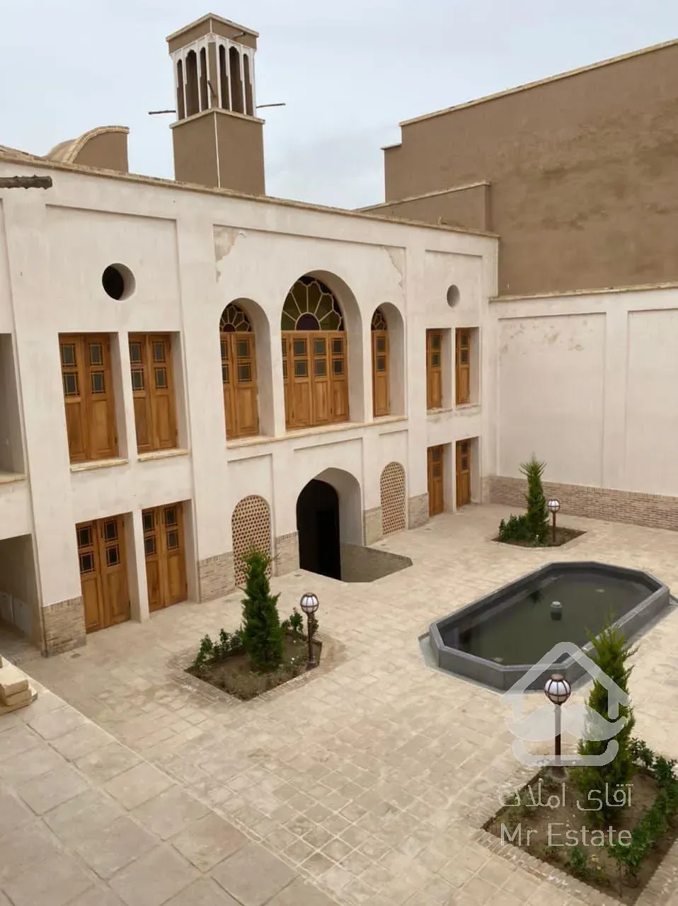 خانه تاریخی بازسازی شده