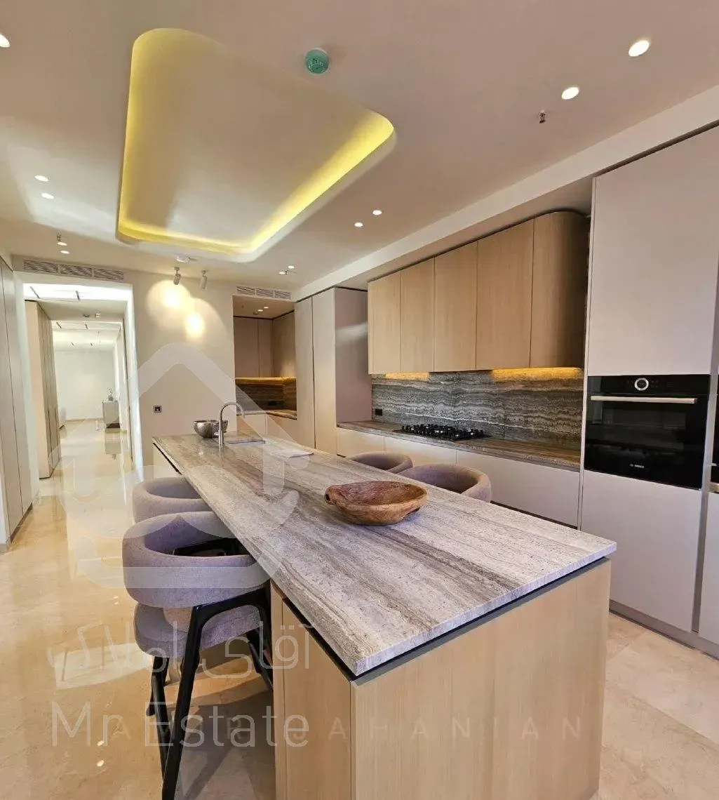 ۳۰۳متر فرمانیه ۳برنور لوکیشن برتر منطقه