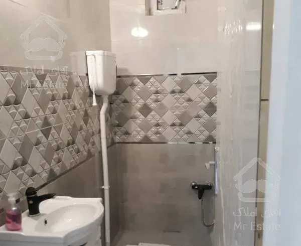 ویلا باغ ۶۰۰متری زیر بنا ۱۵۰متری