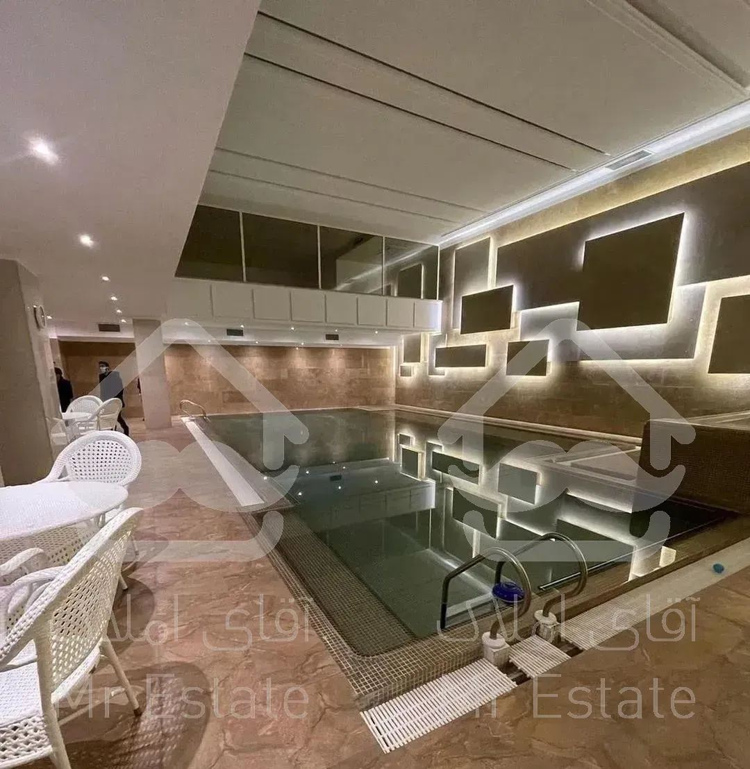 200 متر برج باغ * فول امکانات * شیراز شمالی