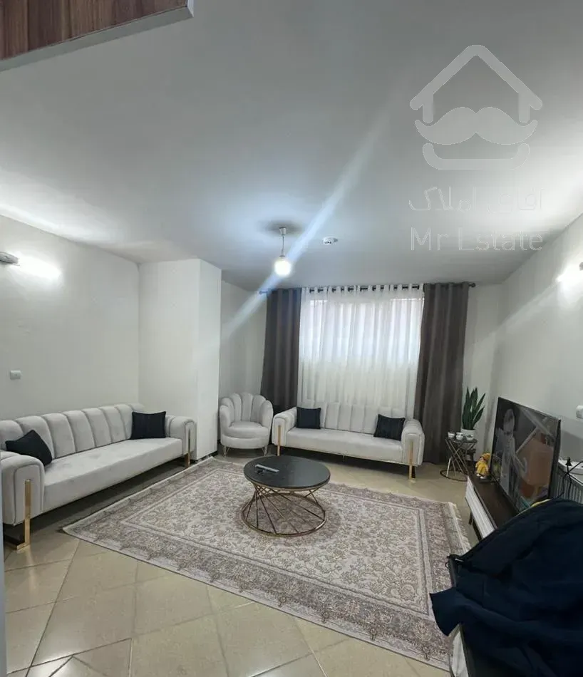 فروش فوری آپارتمان ۷۵ متری ۲ خوابه در بهارستان