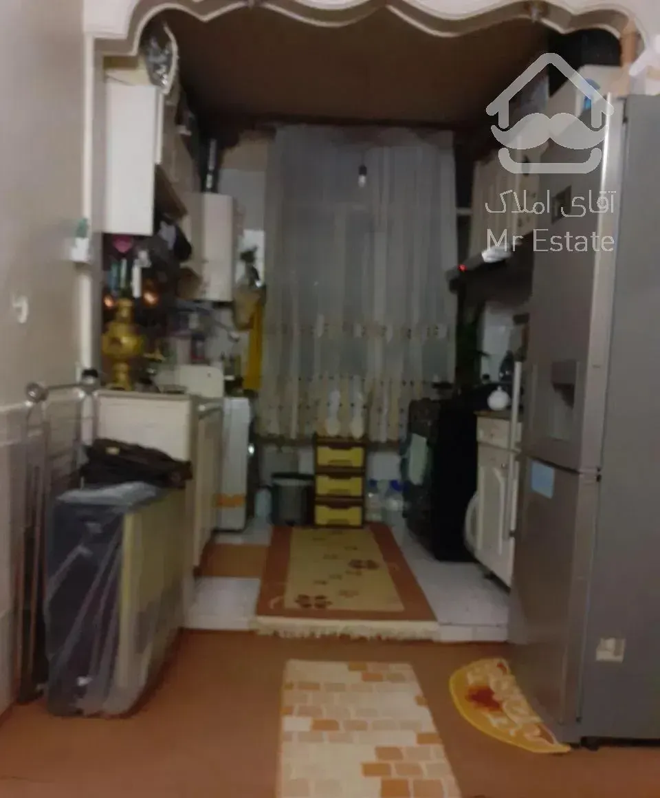 ۴۴ متر روبروی مترو هلال احمر