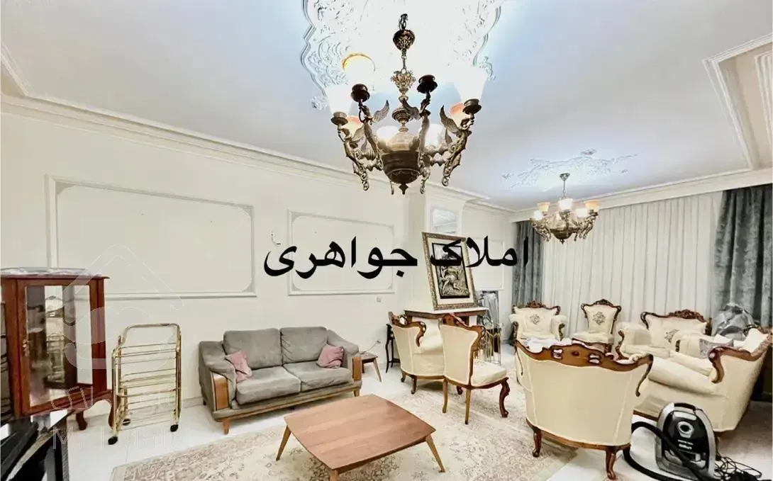 آپارتمان ۱۴۰ متری ۳خواب چهارراه کامرانیه فرمانیه