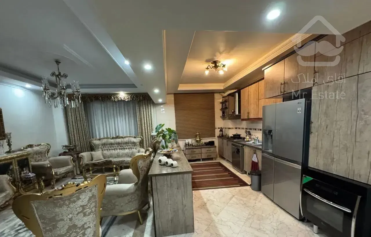 ۱۳۰متر ۳خواب فول امکانات بسیار شیک ۴سال ساخت