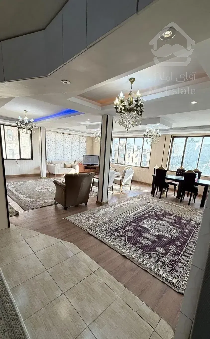 واحد۱۵۰متر۳خواب۲نبش بربلوار ارم باآسانسور.اهری.پیک