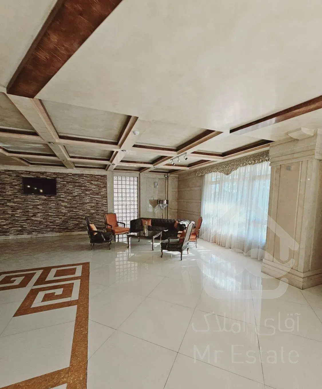 ۹۹ متری  برج مهتاب روبه پارک /اباذر-بهنام