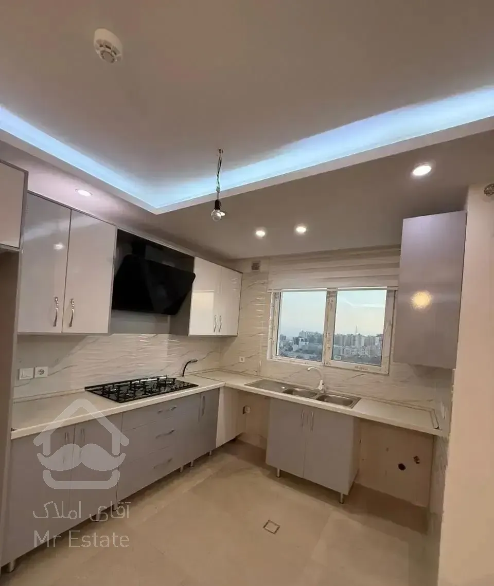 آپارتمان۳ خ، شهرک غرب،خ مهستان