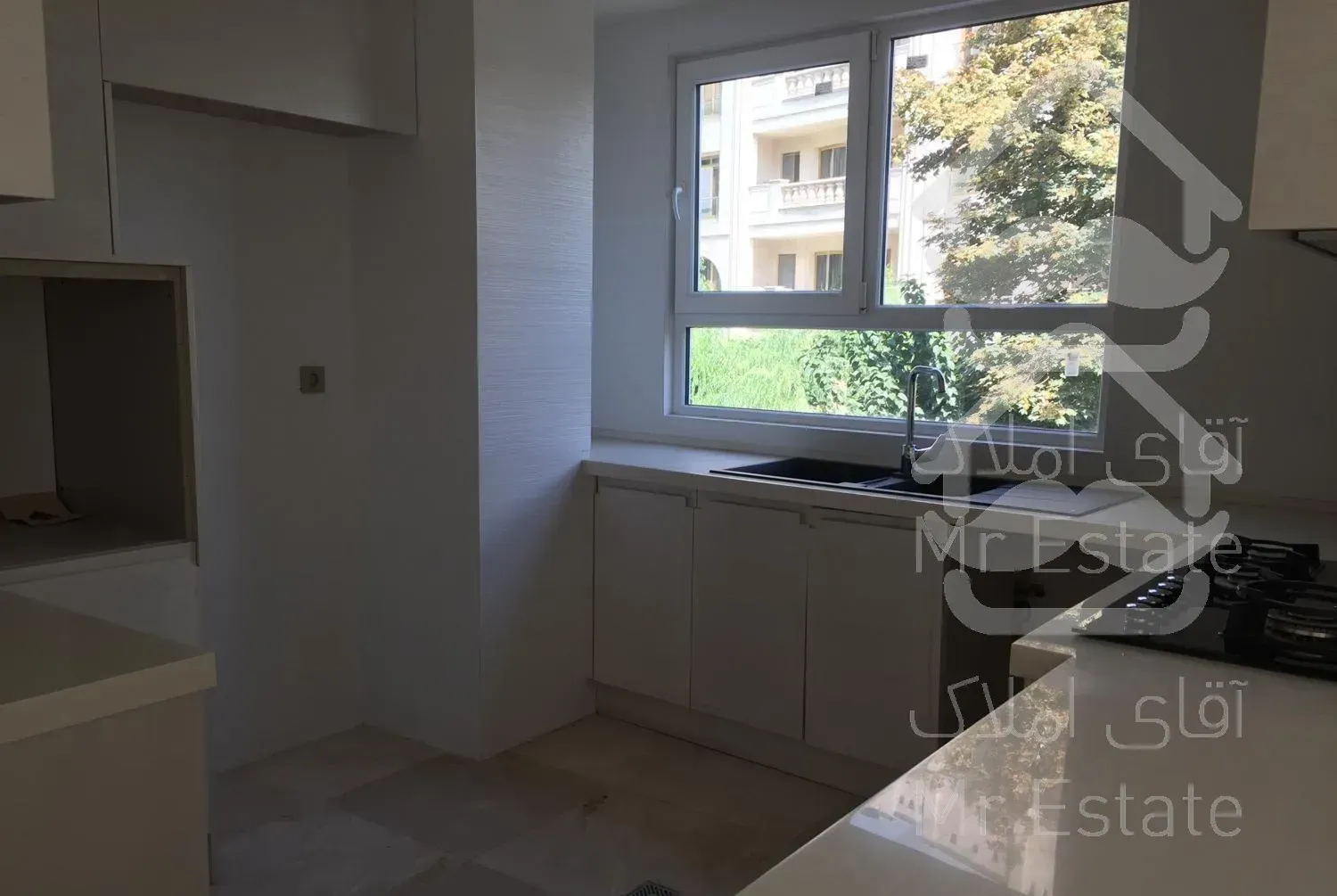 باغ فردوس ۱۱۳ متر ۲ خواب ۲‌پارکینگ