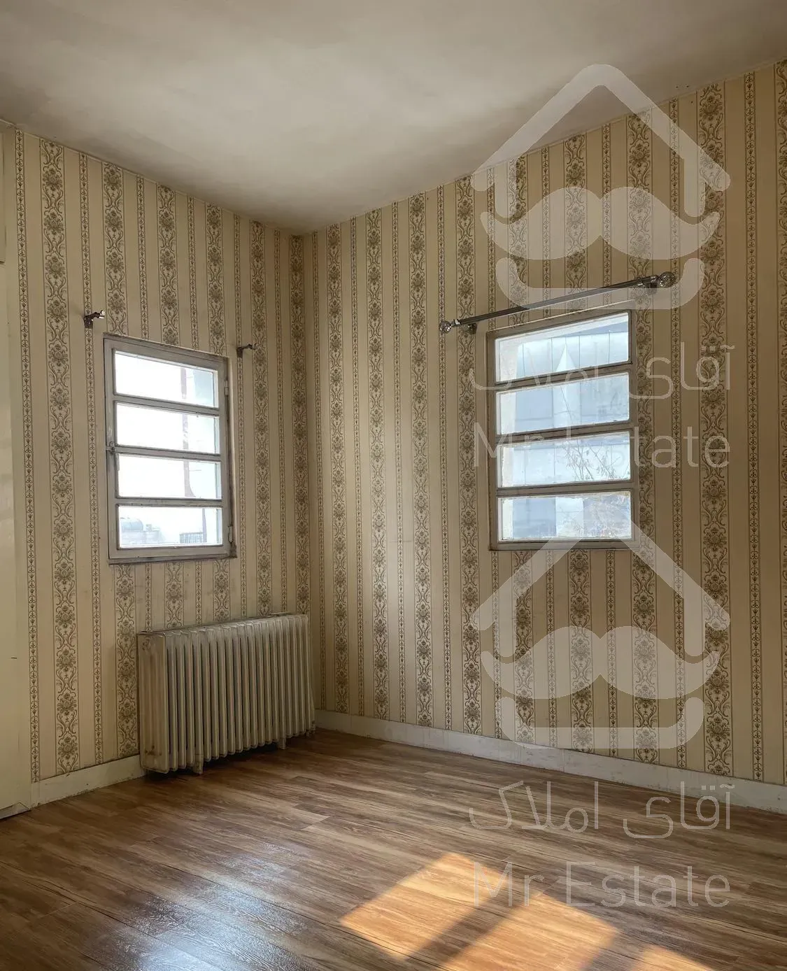 سعادت آباد 104 متر اداری سرو غربی مروارید