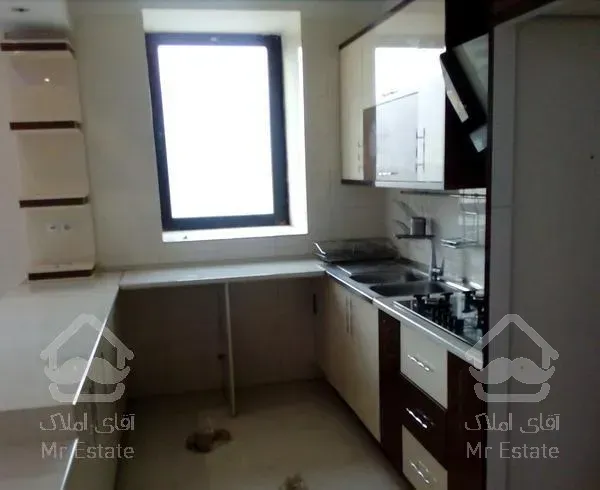 87 متر 2 خواب طبقات بالایی برج کوهک چیتگر