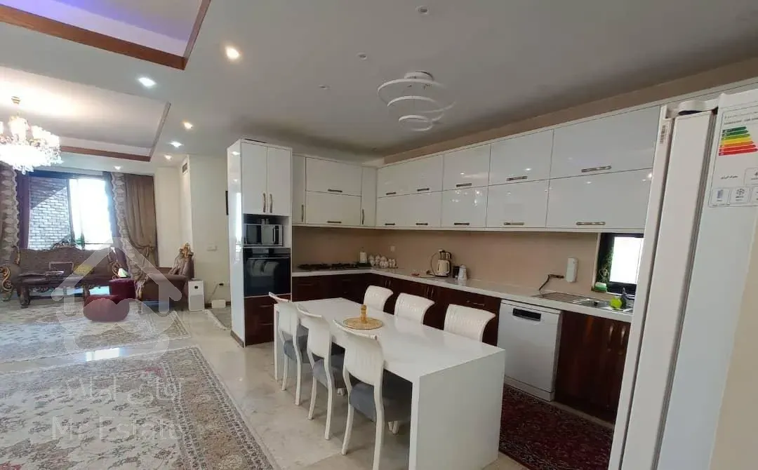 آپارتمان ۱۳۴متری ۳خواب، تکواحدی، ۲پارکینگ سندی